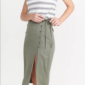 Marine layer wrap skirt